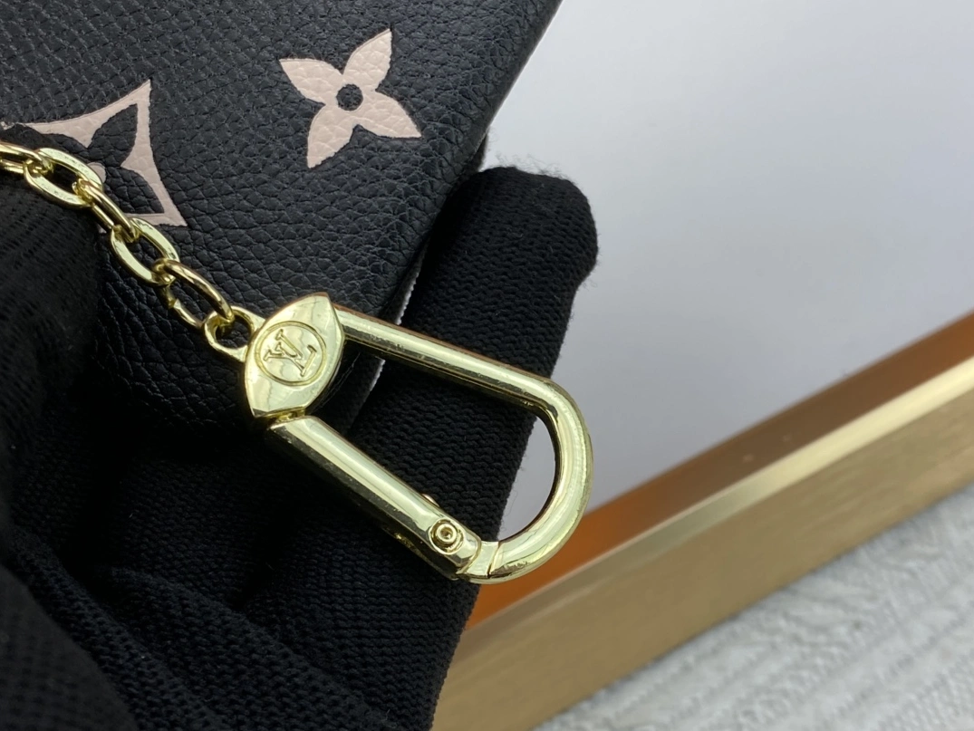 EasyMatch 3719 Louis Vuitton LV Wallets For Women - Image 6