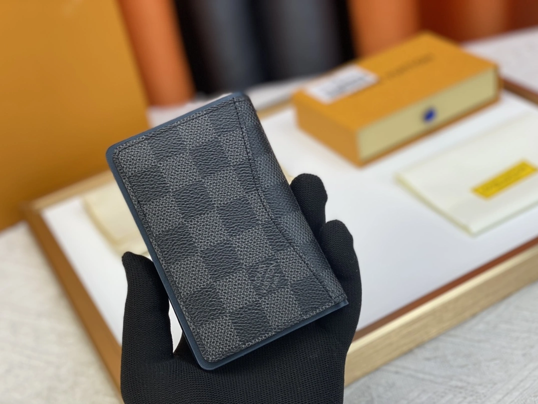 Efficient 3294 Louis Vuitton LV Card Case For Unisex