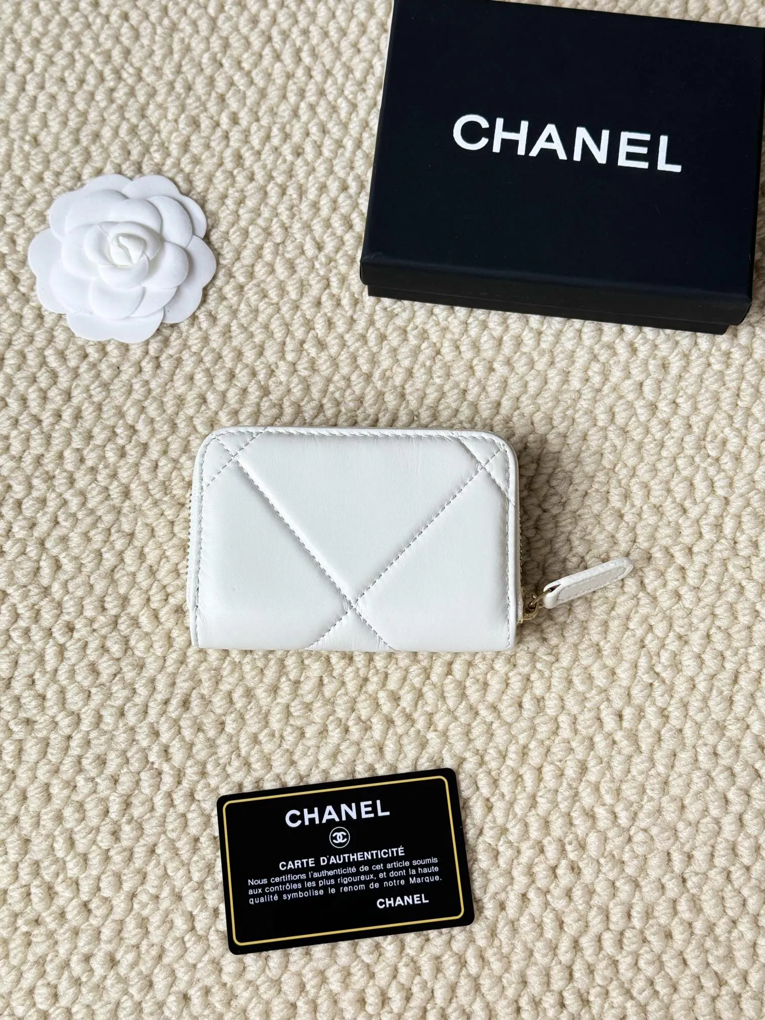 Efficient 8493 Chanel Card Case - Image 4