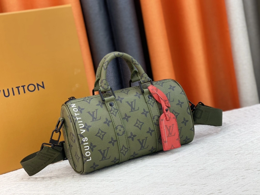 Elegant 8946 Louis Vuitton AAA Quality Handbags For Women