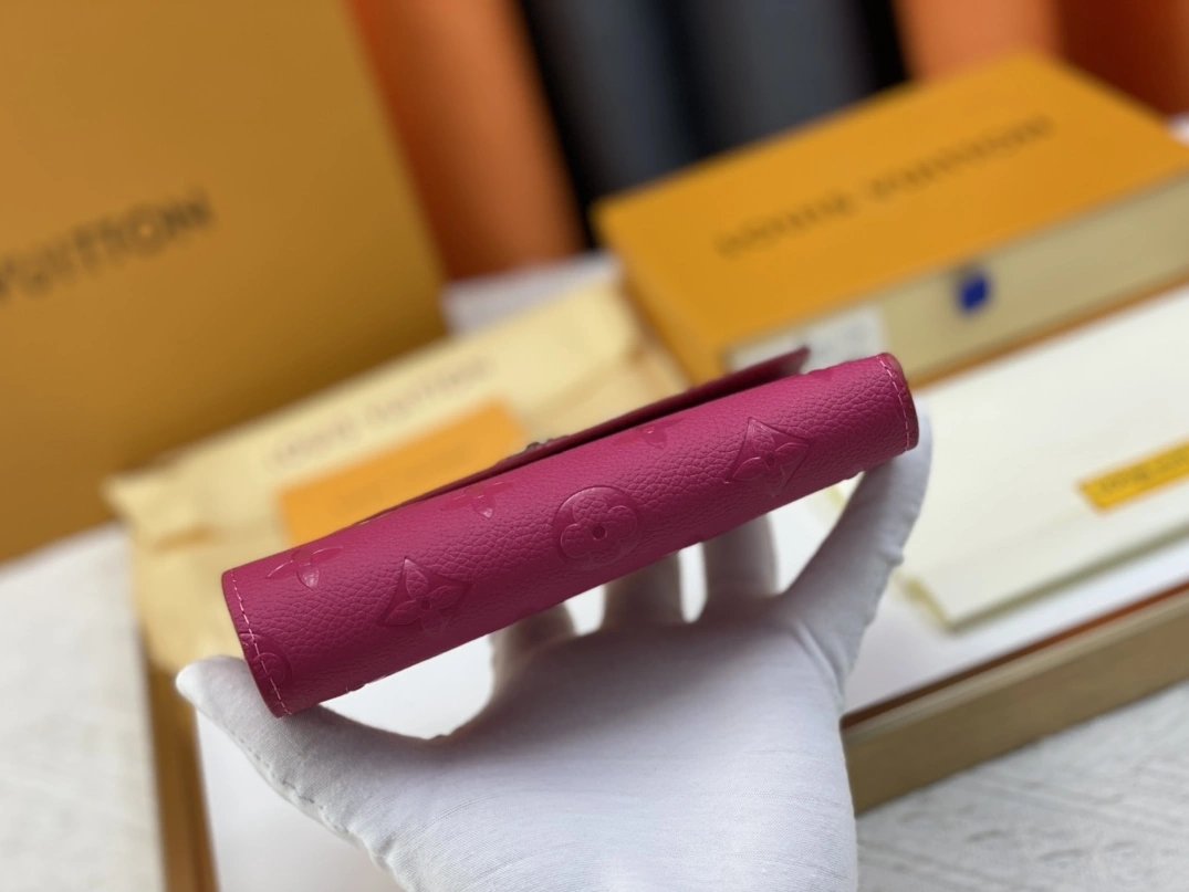 EyeCatching 7317 Louis Vuitton LV Wallets For Women - Image 3