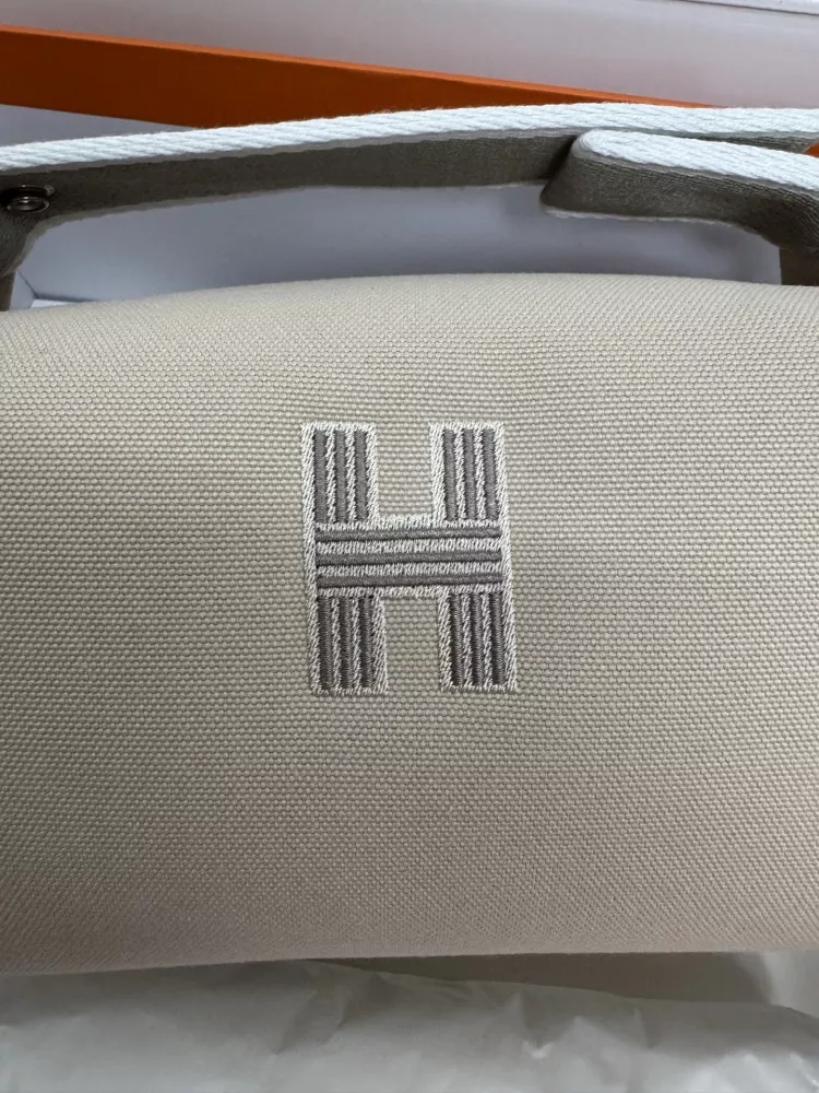 Fashionable 1799 Hermes AAA Quality Handbags For Women - Image 5