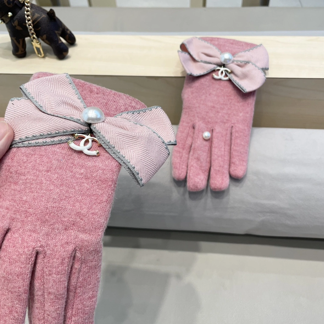 Fashionable 6571 Chanel Gloves For Women - Image 3