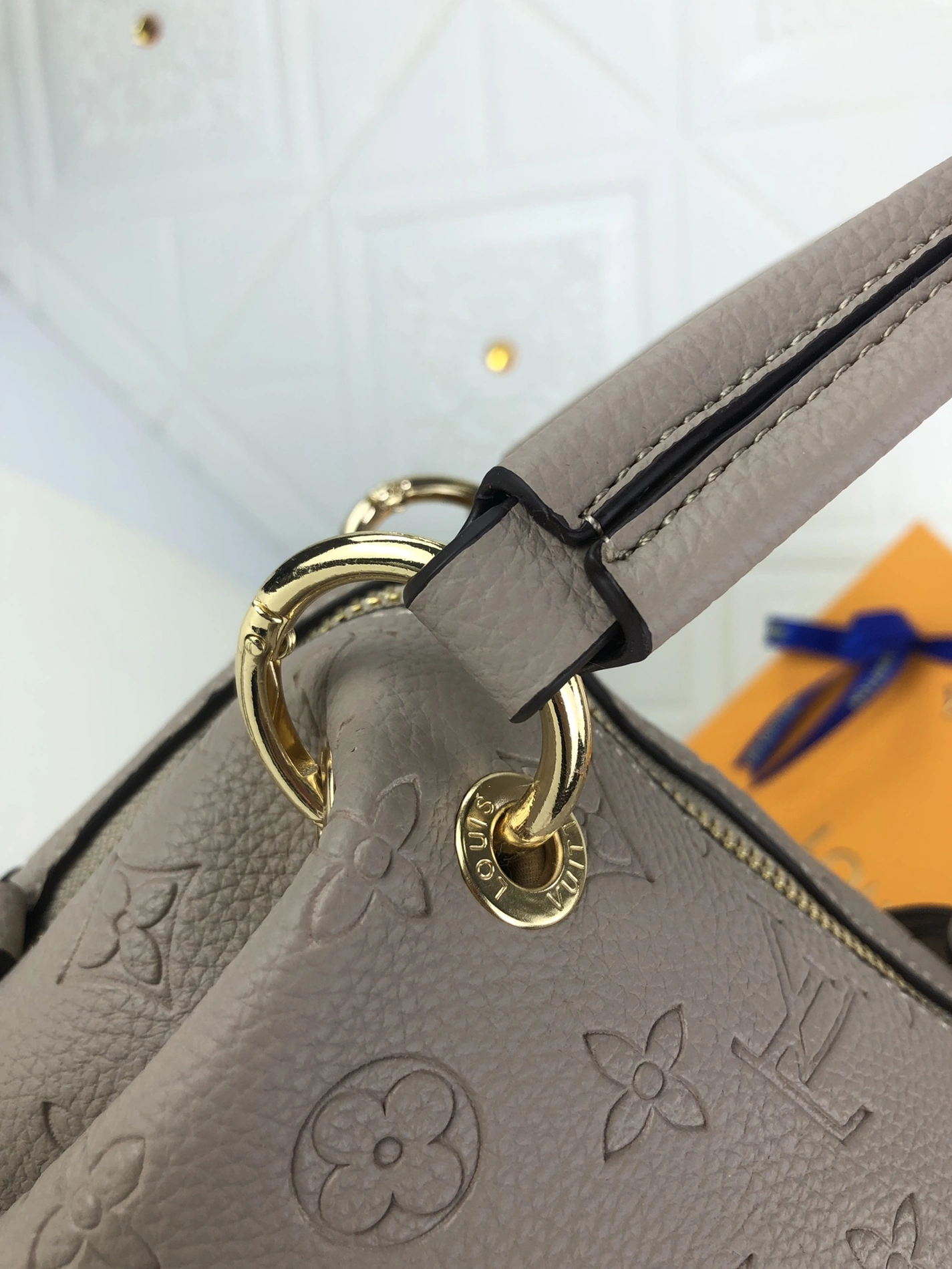 Fashionable 7904 Louis Vuitton AAA Quality Handbags For Women - Image 6