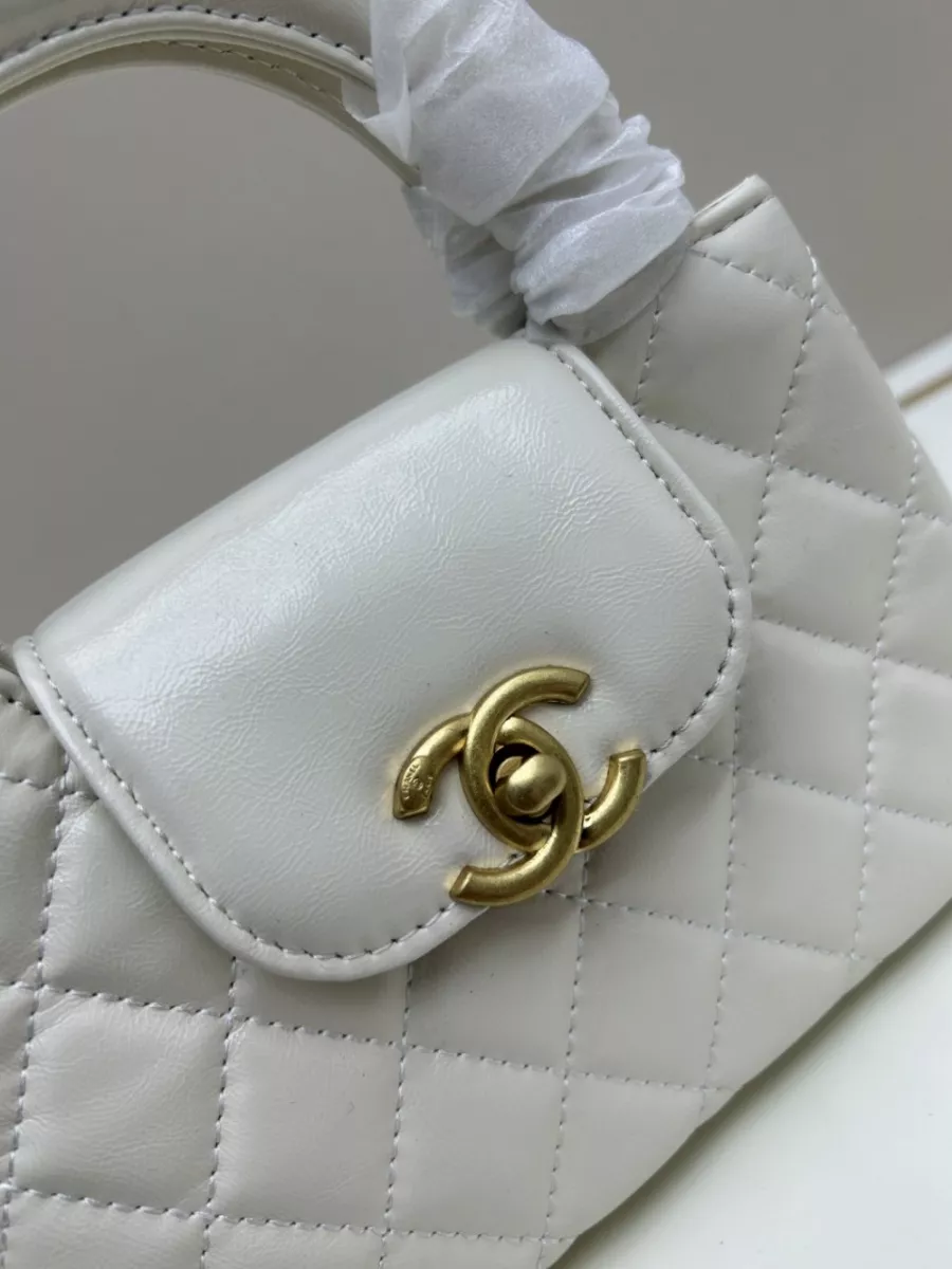 Fashionable 8014 Chanel AAA Quality Handbags For Women - Image 4