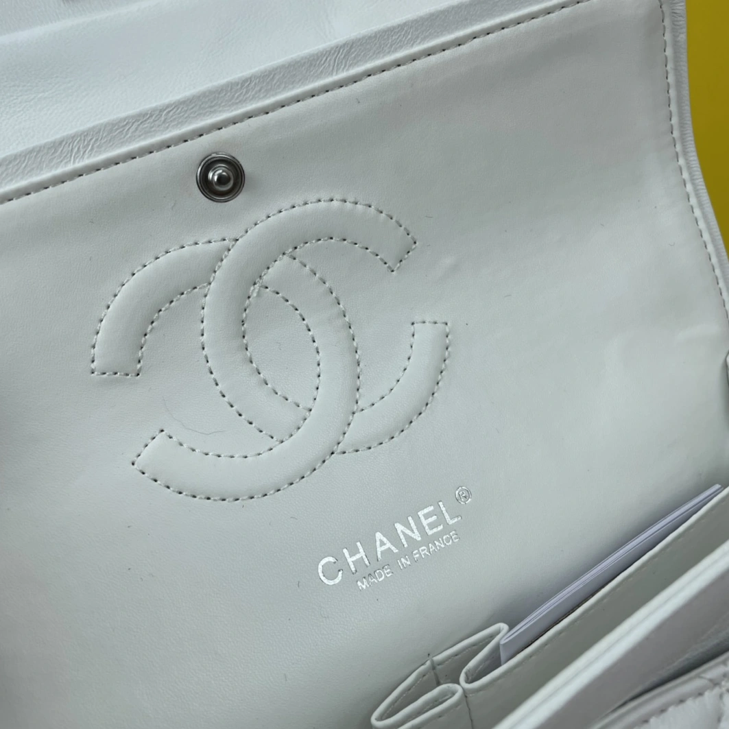 Fashionable 8568 Chanel AAA Quality Shoulder Bags For Women - Image 7