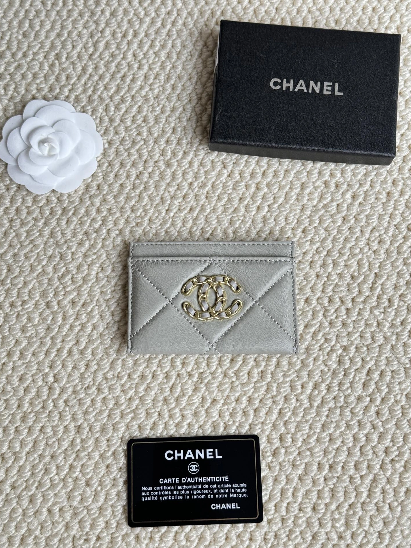 Flexible 8470 Chanel Card Case