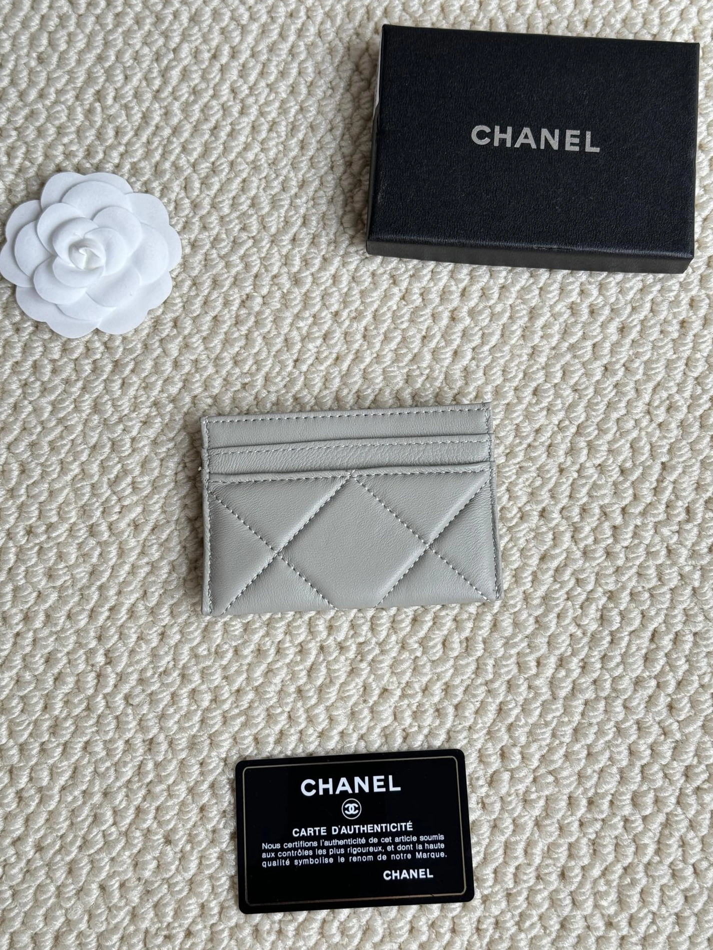 Flexible 8470 Chanel Card Case - Image 3
