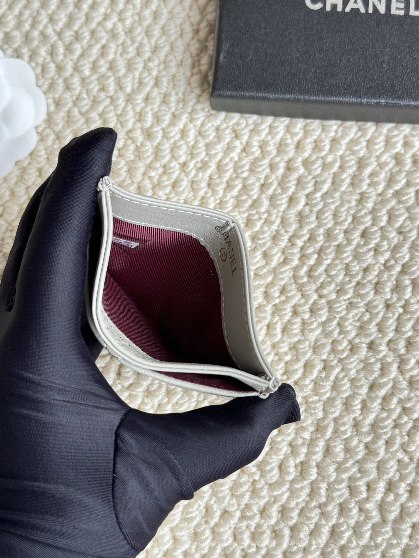 Flexible 8470 Chanel Card Case - Image 4