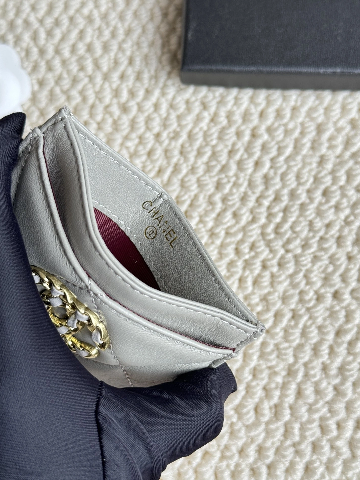 Flexible 8470 Chanel Card Case - Image 5