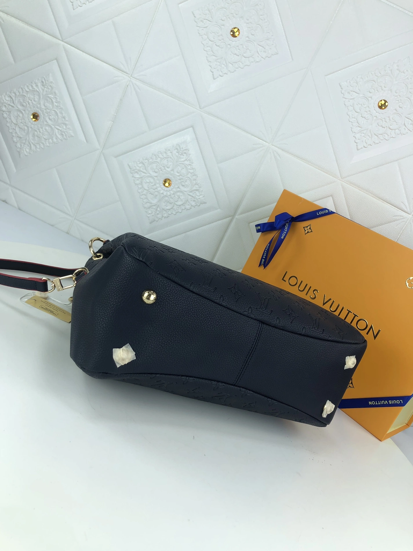 Functional 9339 Louis Vuitton AAA Quality Handbags For Women - Image 3