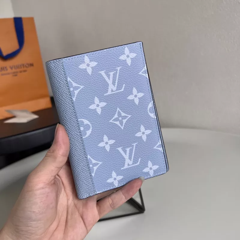 Functional 961 Louis Vuitton LV Card Case - Image 4