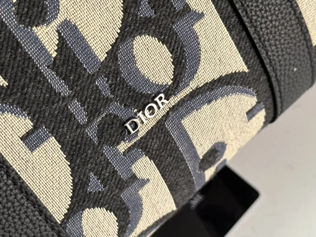 GoodFit 3106 Christian Dior Travel Bags - Image 5