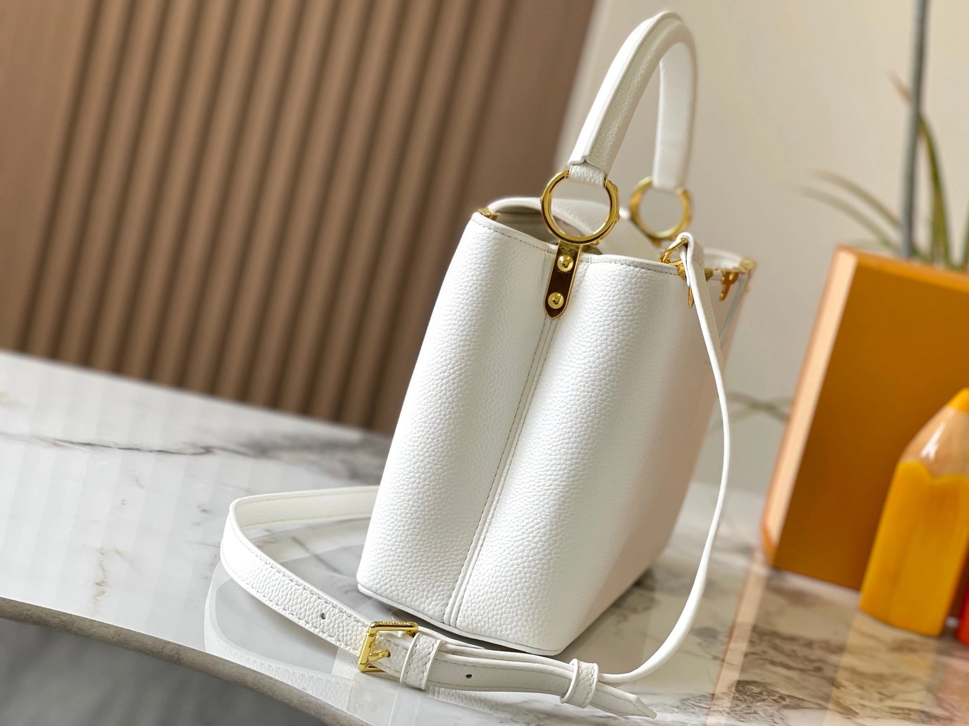 GoodFit 689 Louis Vuitton AAA Quality Messenger Bags For Women