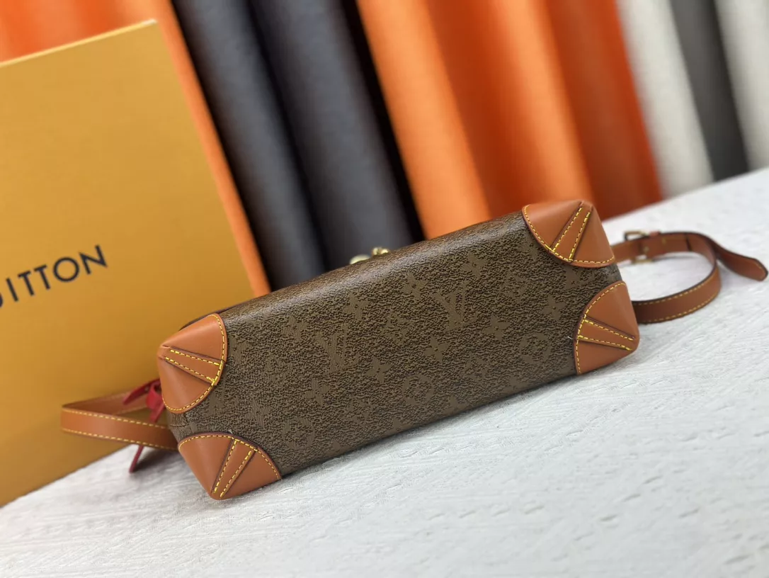 GoodFit 8717 Louis Vuitton AAA Quality Messenger Bags For Women - Image 5