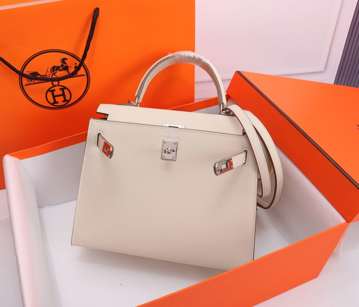 Hermes AAA Quality Handbags For Women HighQuality 711 - Image 3