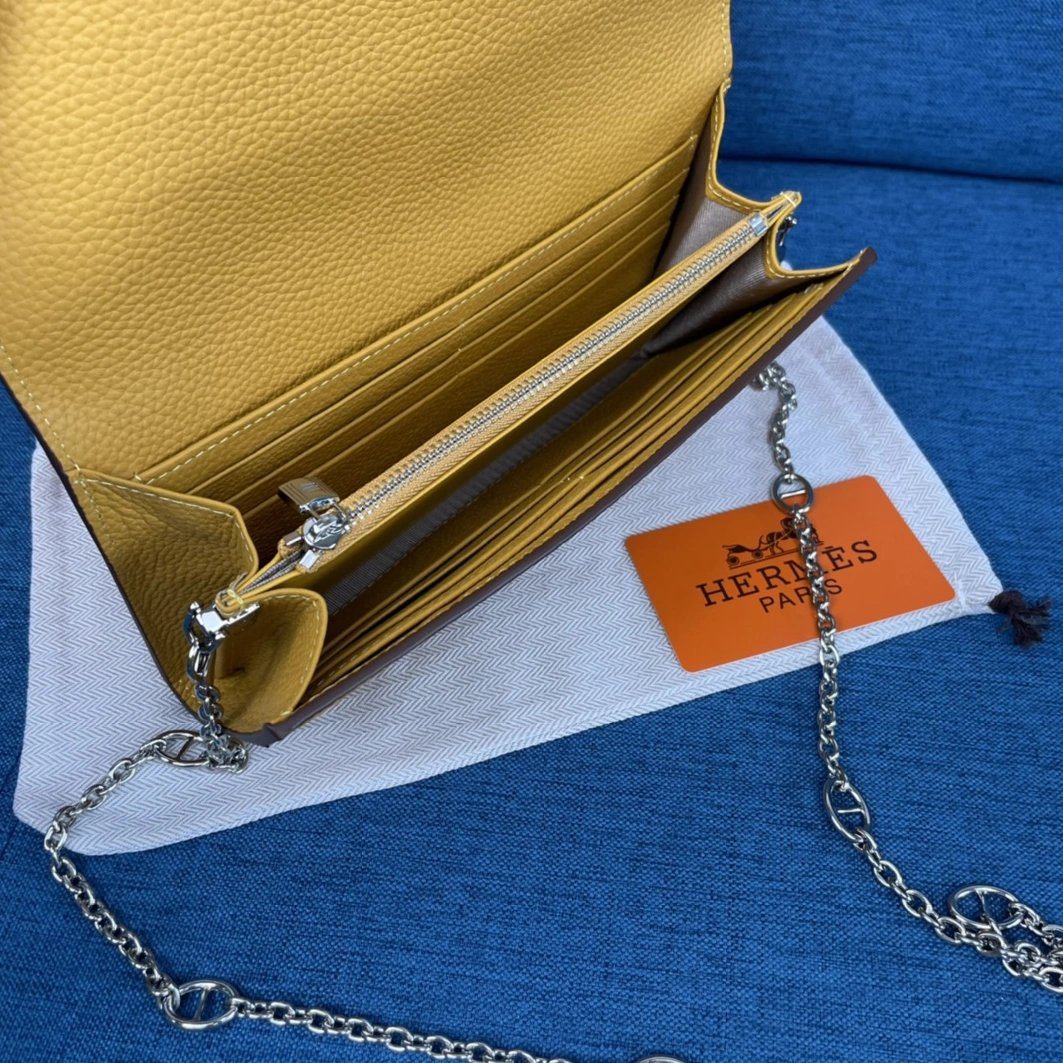 Hermes AAA Quality Wallets For Women Resilient 2957 - Image 3