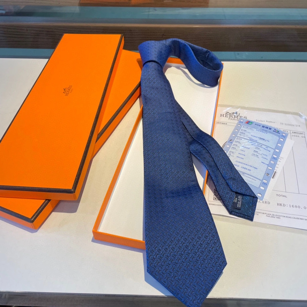 Hermes Necktie For Men Comfortable 1981 - Image 3