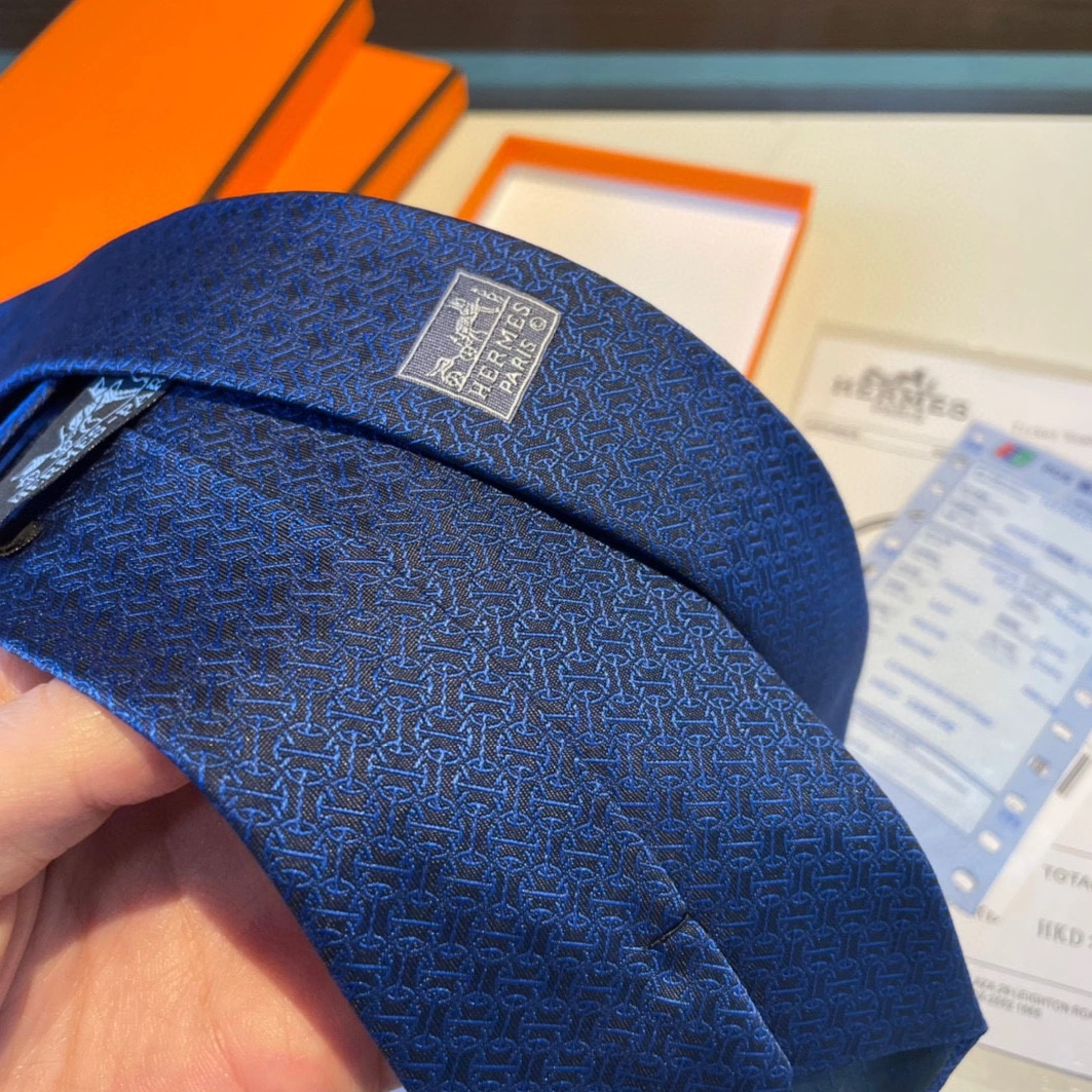 Hermes Necktie For Men Comfortable 1981 - Image 5