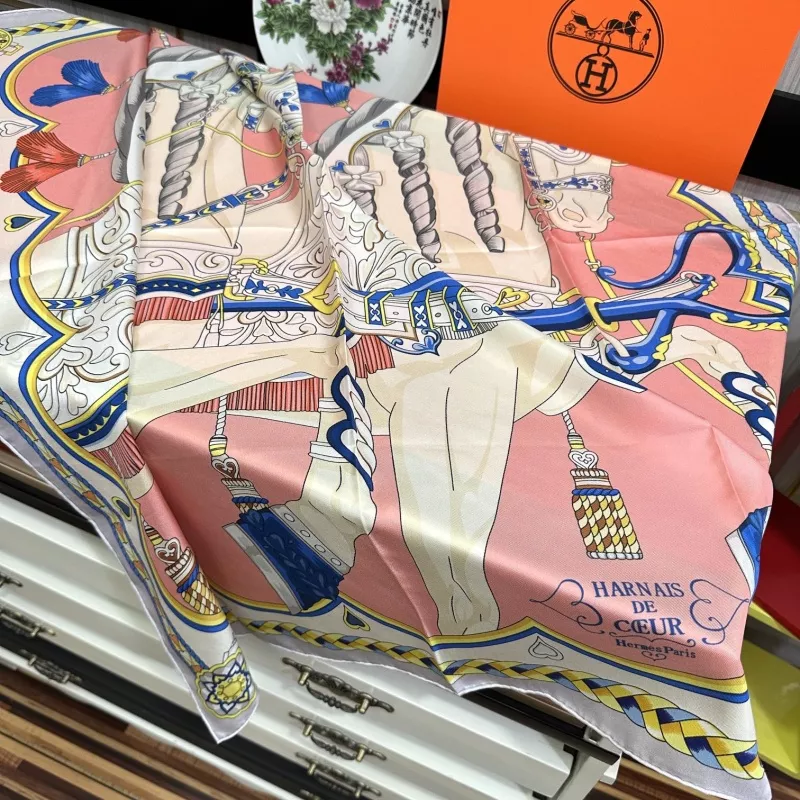 Hermes Silk Squares EasyMatch 2537 - Image 4