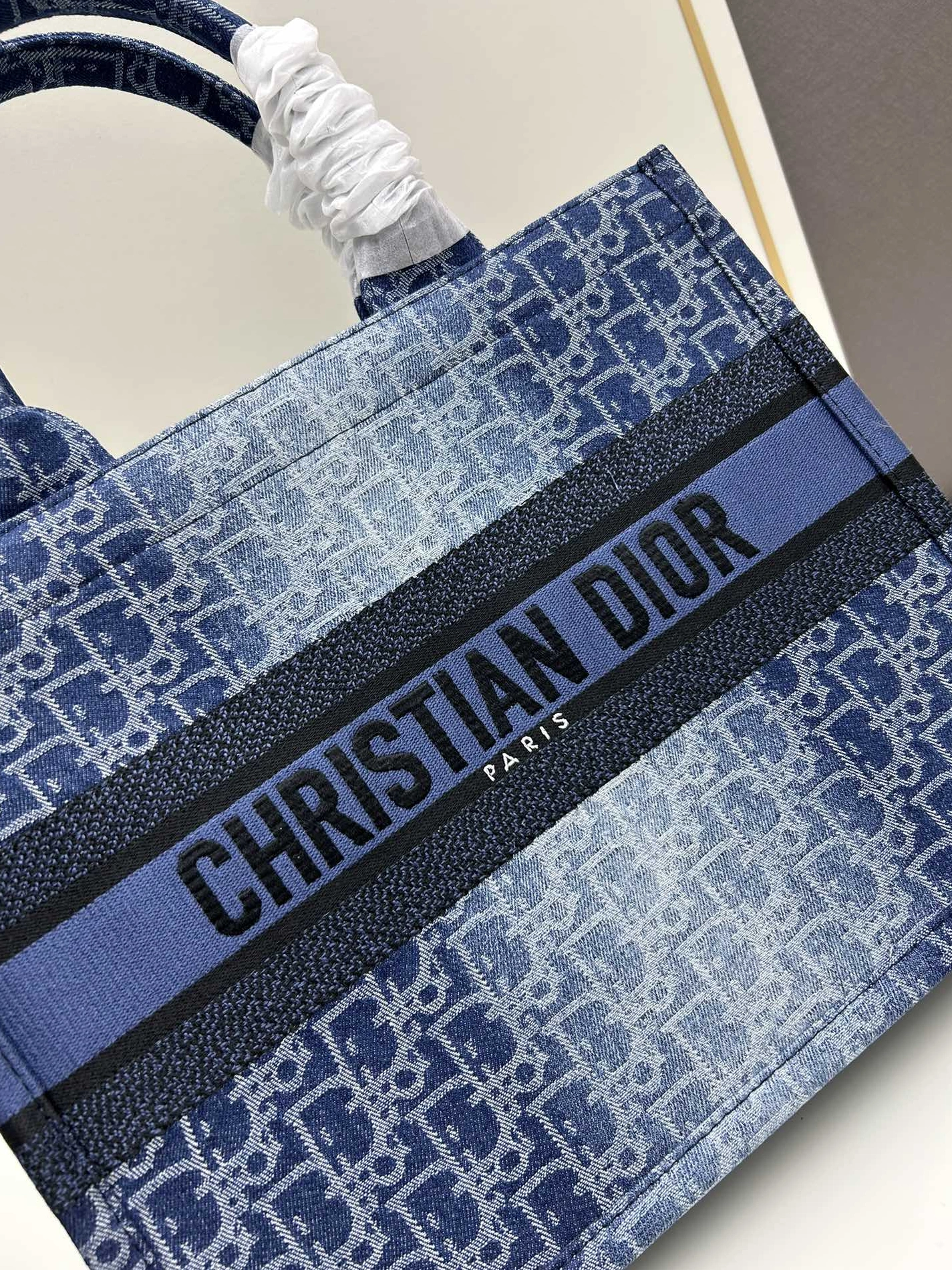 HighQuality 2267 Christian Dior AAA Quality Tote-Handbags For Women - Image 4