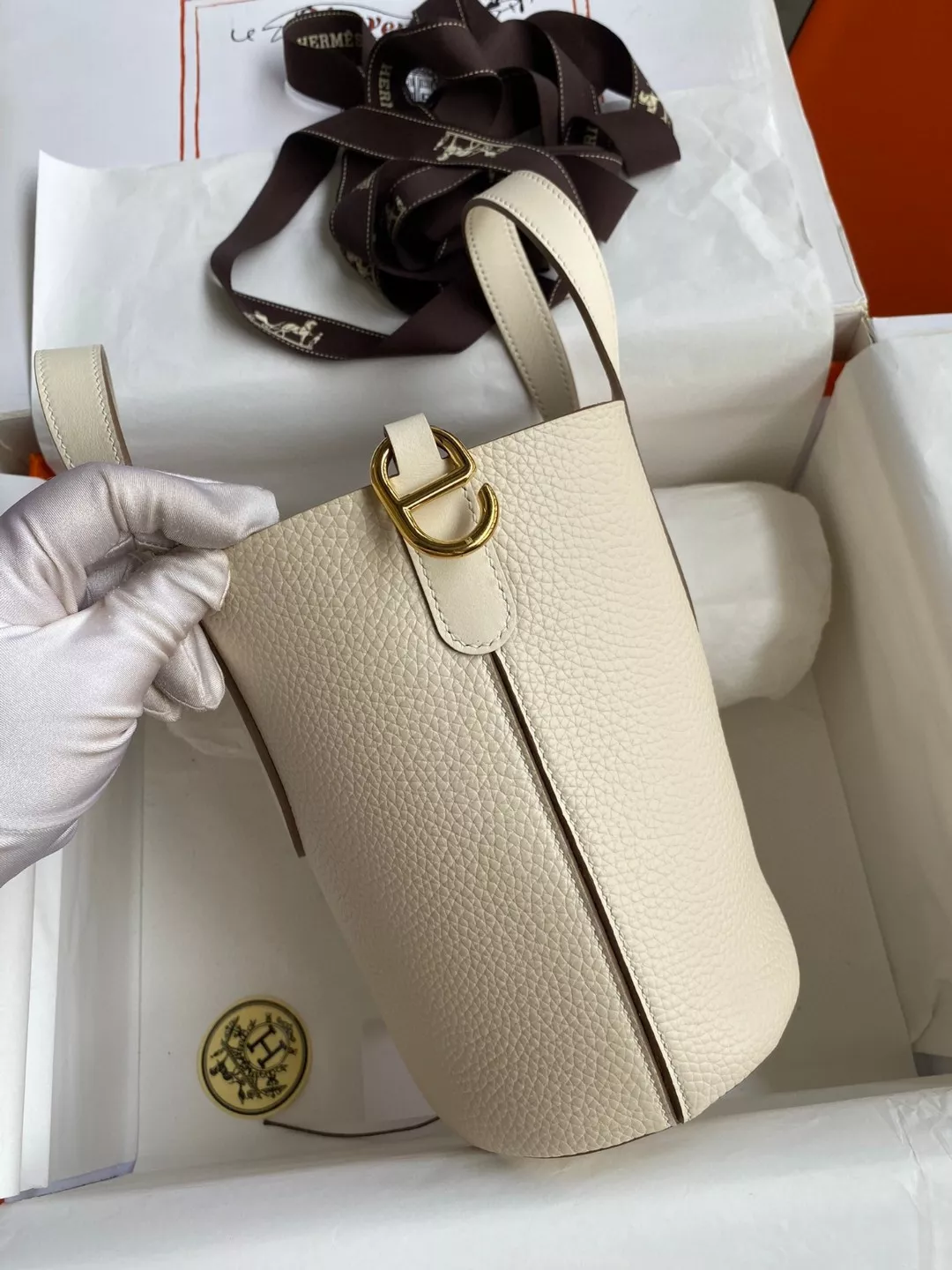 HighQuality 938 Hermes AAA Quality Handbags In Gold For Women