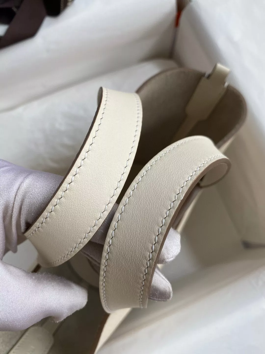 HighQuality 938 Hermes AAA Quality Handbags In Gold For Women - Image 7