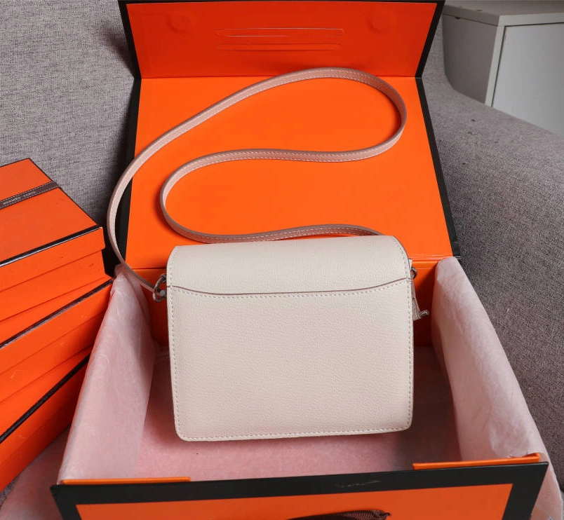 Lightweight 6975 Hermes AAA Quality Messenger Bags For Women - Image 4