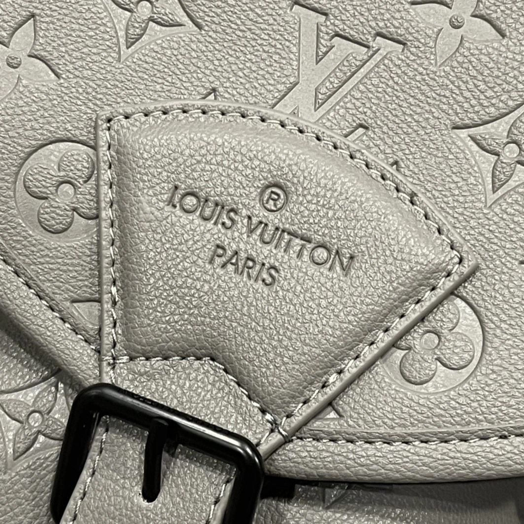 Louis Vuitton AAA Quality Backpacks For Unisex Trendy 6975 - Image 5