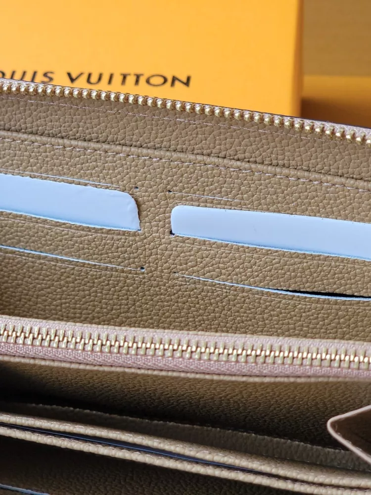 Louis Vuitton AAA Quality Card Case Compact 1326 - Image 6