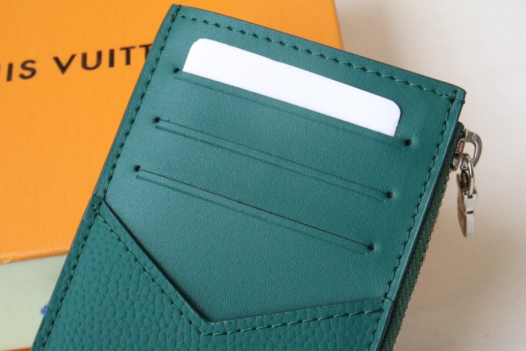 Louis Vuitton AAA Quality Card Case ModernLook 8308 - Image 4