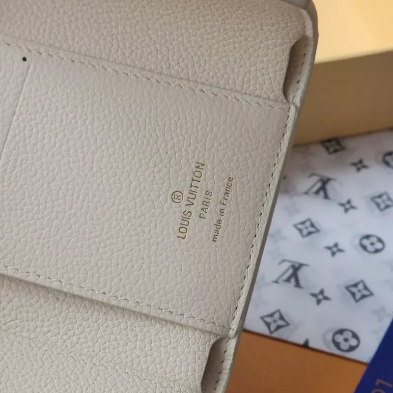 Louis Vuitton AAA Quality Card Case SportInspired 8352 - Image 7