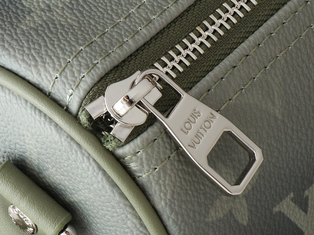 Louis Vuitton AAA Quality Handbags For Women Sleek 5747 - Image 6