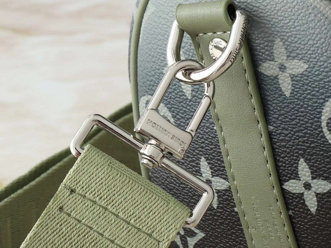 Louis Vuitton AAA Quality Handbags For Women Sleek 5747 - Image 7