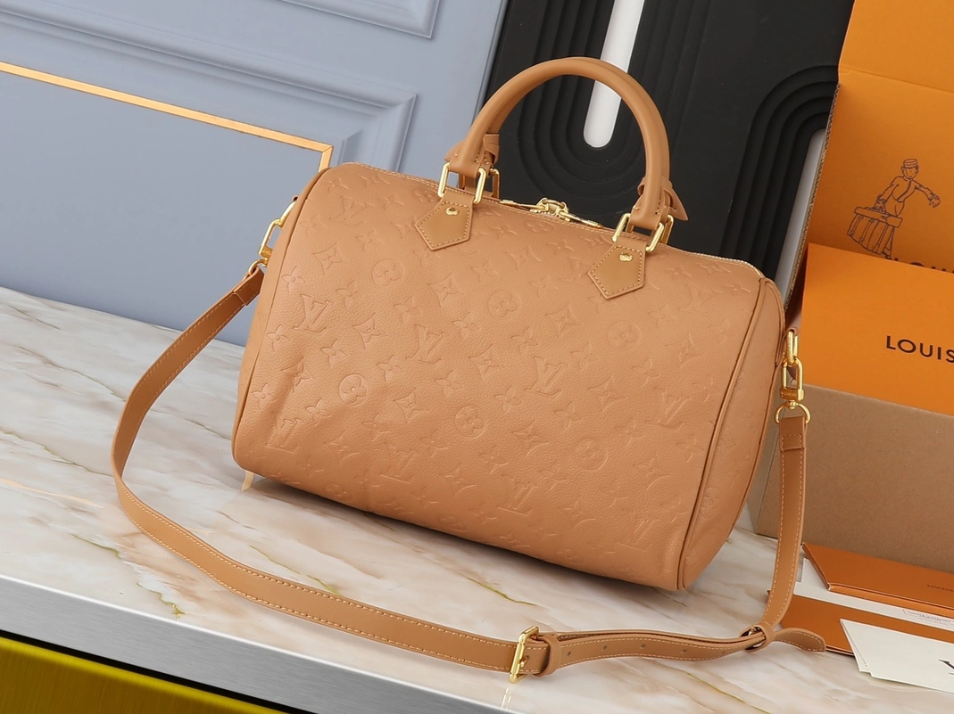 Louis Vuitton AAA Quality Handbags For Women WellDesigned 3460