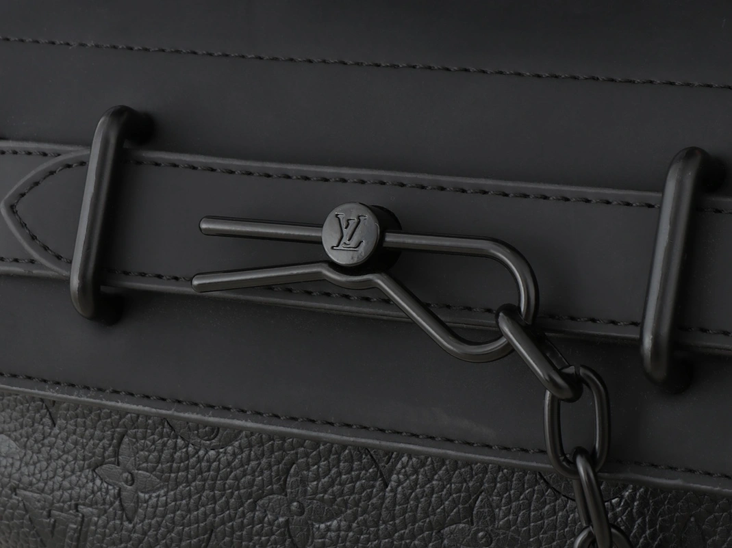 Louis Vuitton AAA Quality Messenger Bags For Unisex Unique 8591 - Image 5