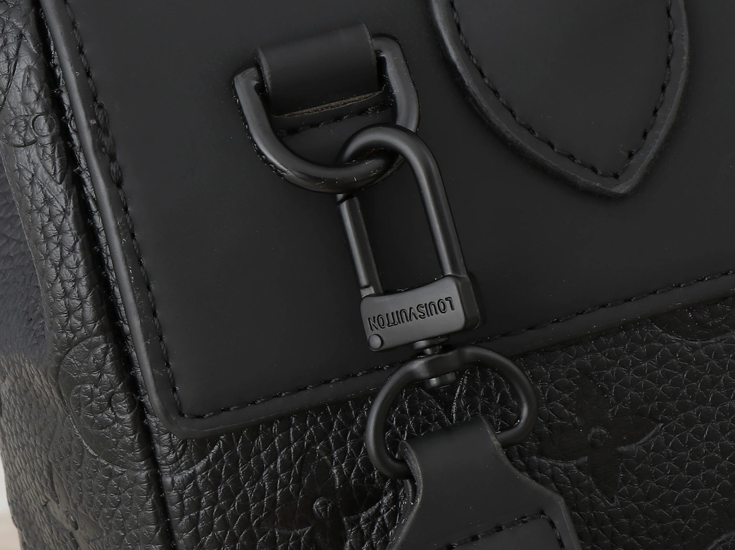 Louis Vuitton AAA Quality Messenger Bags For Unisex Unique 8591 - Image 7