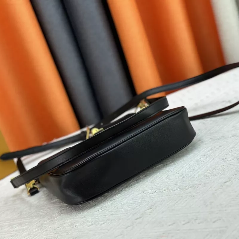 Louis Vuitton AAA Quality Messenger Bags For Women Resilient 9301 - Image 4