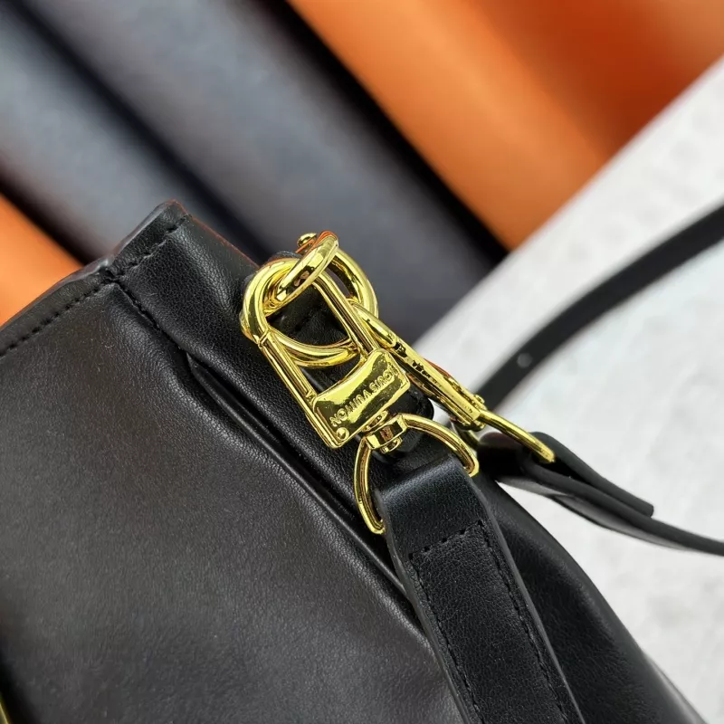 Louis Vuitton AAA Quality Messenger Bags For Women Resilient 9301 - Image 5