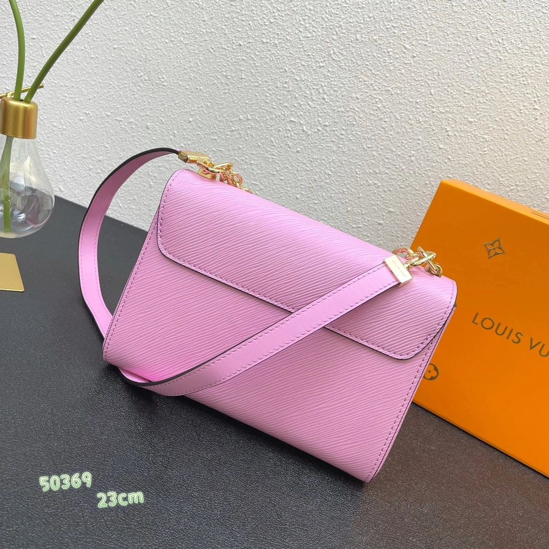 Louis Vuitton AAA Quality Messenger Bags For Women StreetReady 5273