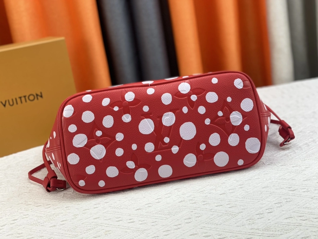 Louis Vuitton AAA Quality Shoulder Bags For Women AllSeason 1209 - Image 4