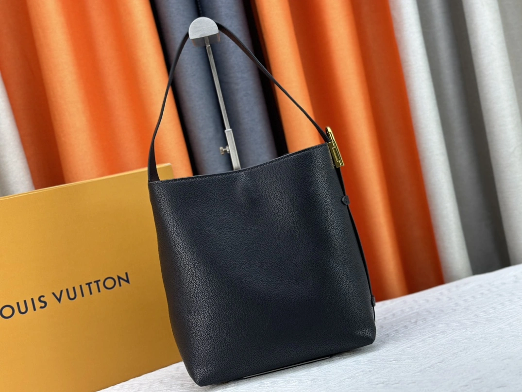 Louis Vuitton AAA Quality Shoulder Bags For Women BestValue 7558 - Image 4