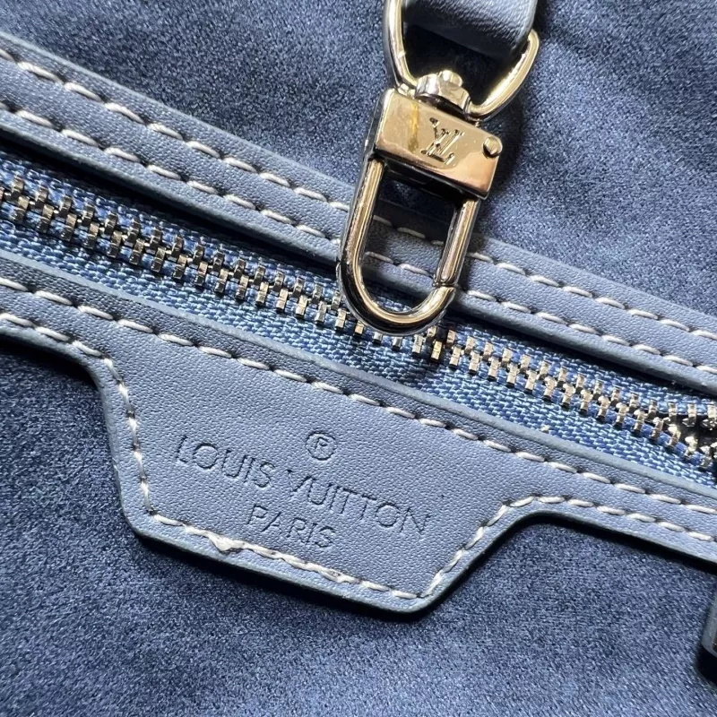 Louis Vuitton AAA Quality Shoulder Bags For Women Practical 3024 - Image 8