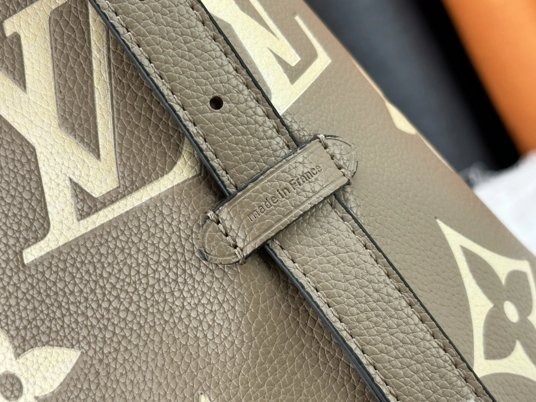 Louis Vuitton AAA Quality Shoulder Bags For Women SmartChoice 9379 - Image 7