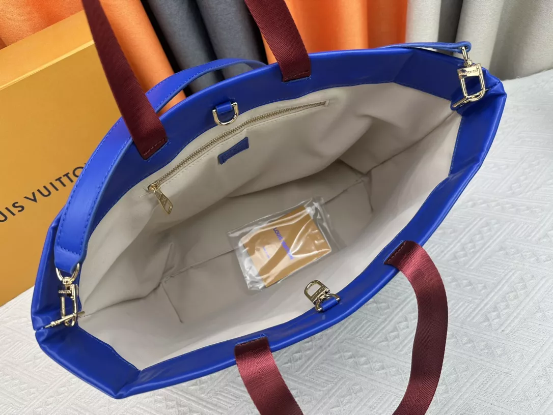 Louis Vuitton AAA Quality Shoulder Bags For Women Timeless 787 - Image 8