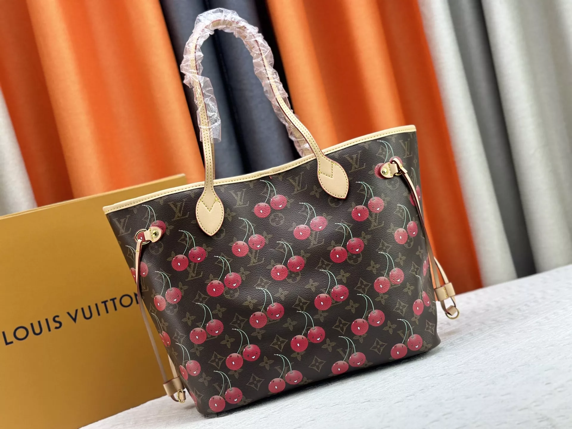 Louis Vuitton AAA Quality Shoulder Bags For Women Trendy 5543