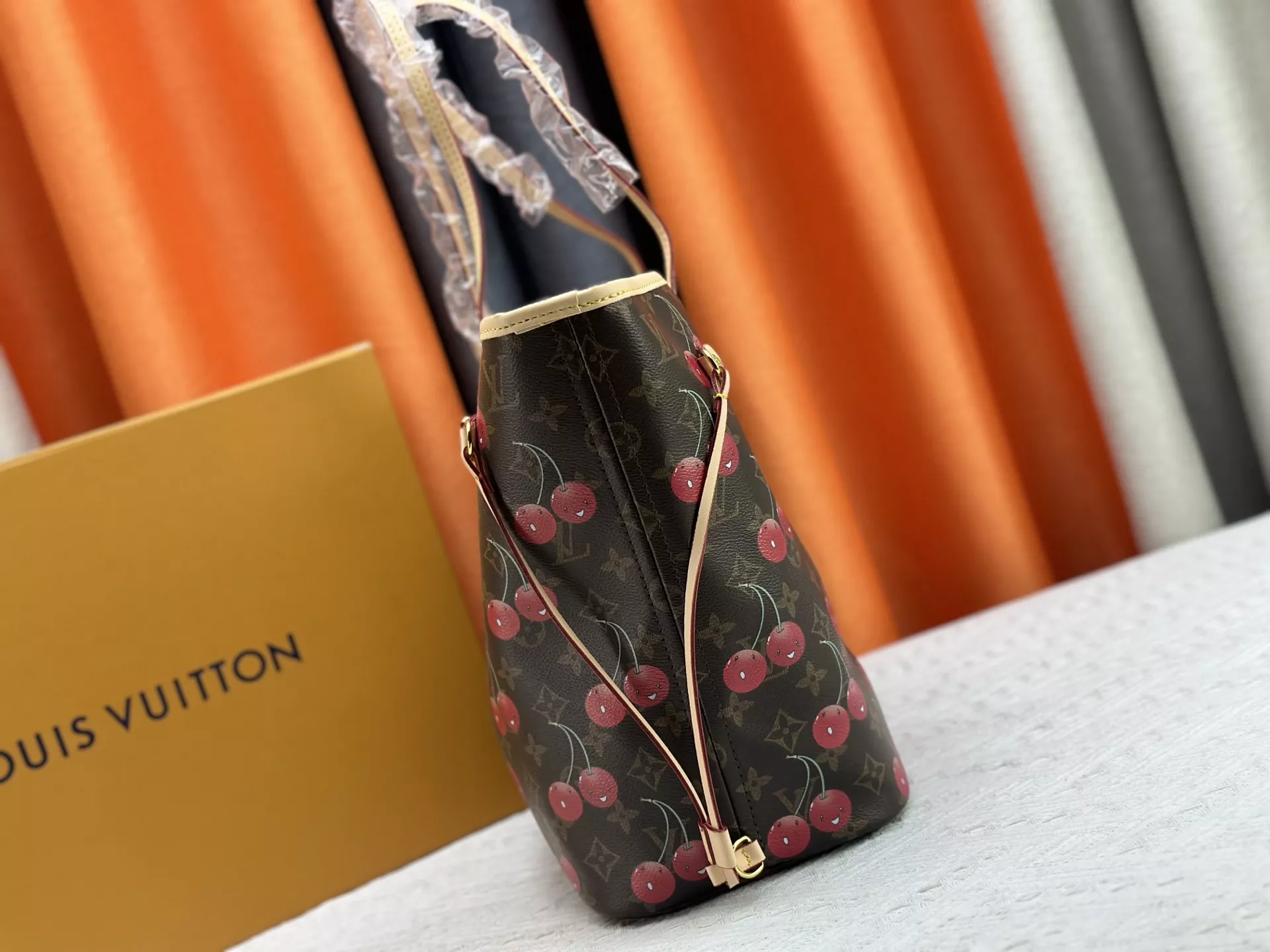 Louis Vuitton AAA Quality Shoulder Bags For Women Trendy 5543 - Image 3