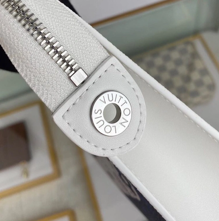 Louis Vuitton AAA Quality Wallets For Unisex Refined 6314 - Image 6