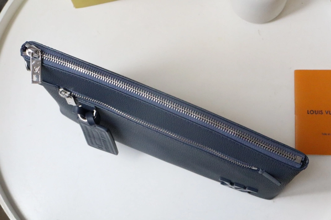 Louis Vuitton AAA Quality Wallets For Unisex Soft 5890 - Image 7