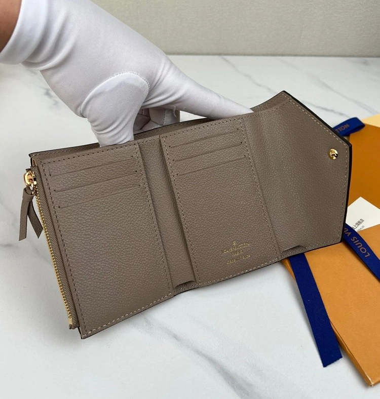 Louis Vuitton AAA Quality Wallets For Women HighQuality 8538 - Image 5